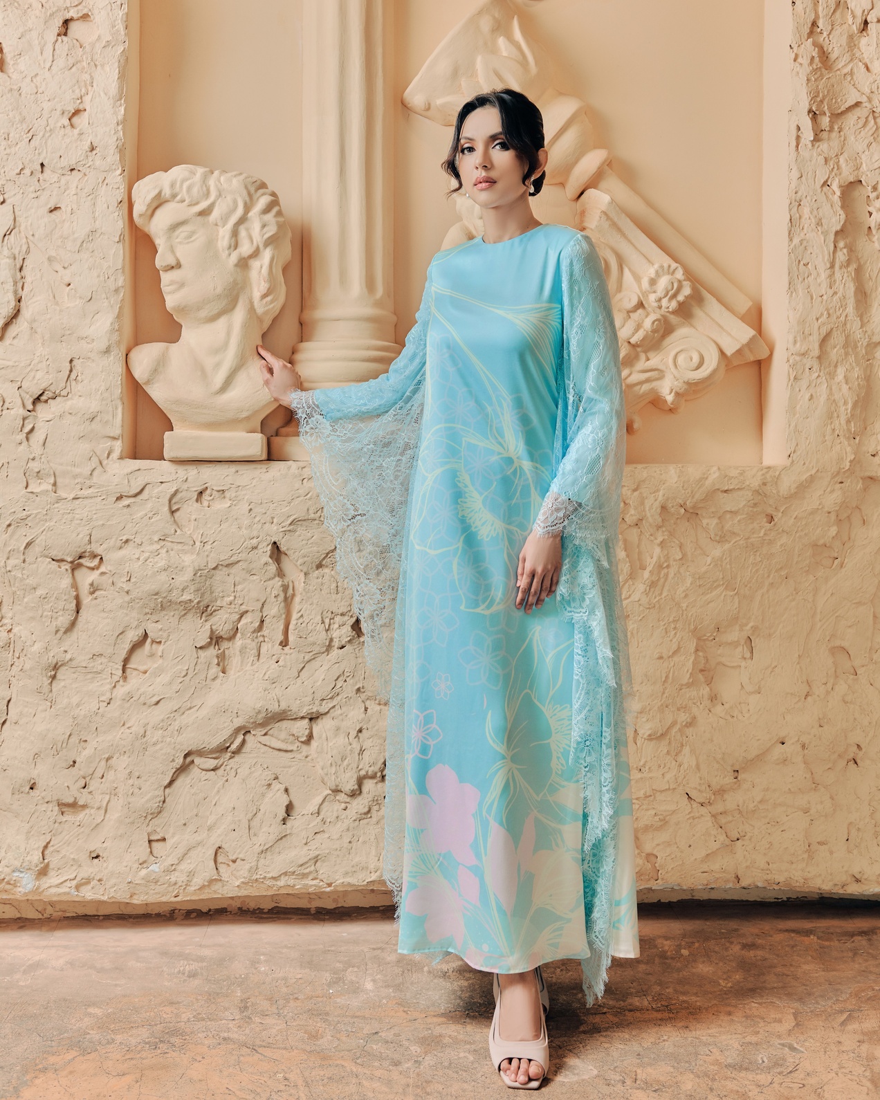 NEERA ABAYA - TURQOUISE BLUE